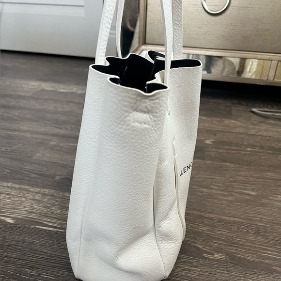 Balenciaga white everyday xsmall tote bag - Picture 6 of 16